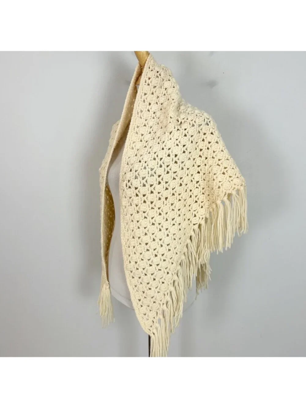 Vintage Hand Knit Cream Crochet Triangle Shawl Wrap with Fringe Women's